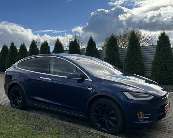 Синий Тесла Модель Х, объемом двигателя 0 л и пробегом 296 тыс. км за 18900 $, фото 5 на Automoto.ua