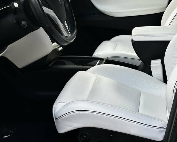 Тесла Модель Х 2016 в Львове на Automoto.ua Синий Тесла Модель Х, объемом двигателя 0 л и пробегом 93 тыс. км за 21999 $, фото 5 на Automoto.ua