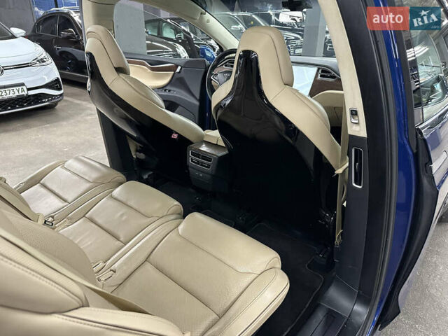 Синий Тесла Модель Х, объемом двигателя 0 л и пробегом 152 тыс. км за 28500 $, фото 29 на Automoto.ua