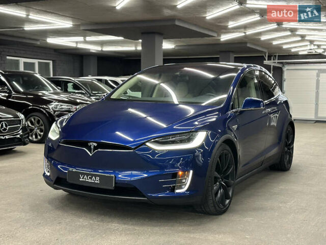 Синий Тесла Модель Х, объемом двигателя 0 л и пробегом 152 тыс. км за 28500 $, фото 2 на Automoto.ua