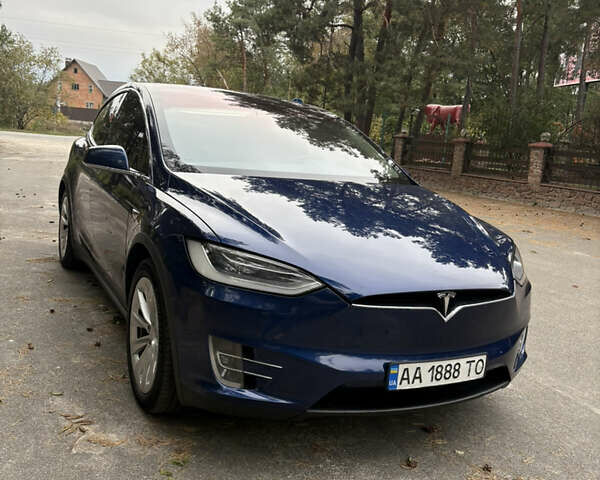 Синий Тесла Модель Х, объемом двигателя 0 л и пробегом 140 тыс. км за 35000 $, фото 1 на Automoto.ua