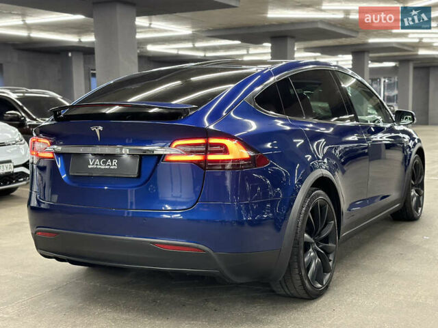 Синий Тесла Модель Х, объемом двигателя 0 л и пробегом 152 тыс. км за 28500 $, фото 7 на Automoto.ua