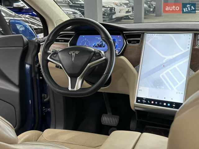 Синий Тесла Модель Х, объемом двигателя 0 л и пробегом 152 тыс. км за 28500 $, фото 34 на Automoto.ua
