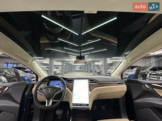 Синий Тесла Модель Х, объемом двигателя 0 л и пробегом 152 тыс. км за 28500 $, фото 36 на Automoto.ua