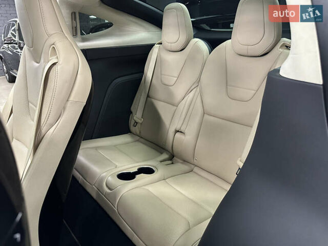 Синий Тесла Модель Х, объемом двигателя 0 л и пробегом 152 тыс. км за 28500 $, фото 25 на Automoto.ua