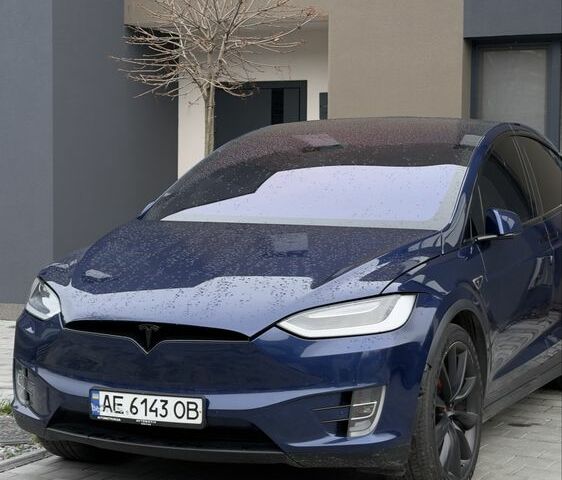 Синий Тесла Модель Х, объемом двигателя 0 л и пробегом 120 тыс. км за 18000 $, фото 1 на Automoto.ua