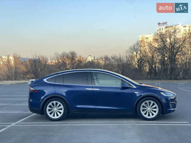 Синий Тесла Модель Х, объемом двигателя 0 л и пробегом 145 тыс. км за 21799 $, фото 9 на Automoto.ua