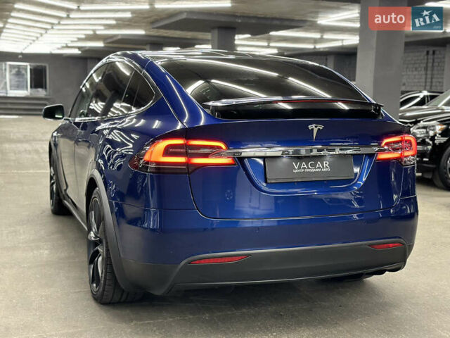 Синий Тесла Модель Х, объемом двигателя 0 л и пробегом 152 тыс. км за 28500 $, фото 5 на Automoto.ua