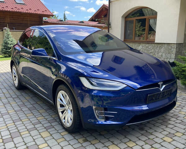 Синий Тесла Модель Х, объемом двигателя 0 л и пробегом 95 тыс. км за 28500 $, фото 15 на Automoto.ua