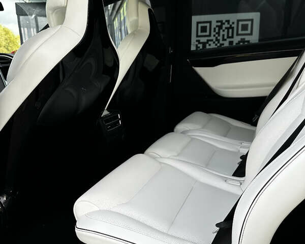 Тесла Модель Х 2016 в Львове на Automoto.ua Синий Тесла Модель Х, объемом двигателя 0 л и пробегом 93 тыс. км за 21999 $, фото 14 на Automoto.ua