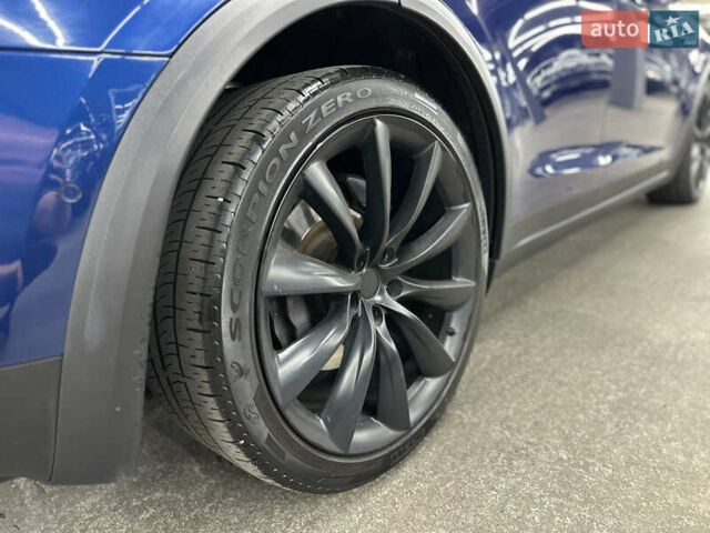 Синий Тесла Модель Х, объемом двигателя 0 л и пробегом 152 тыс. км за 28500 $, фото 12 на Automoto.ua