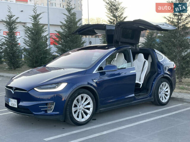 Синий Тесла Модель Х, объемом двигателя 0 л и пробегом 145 тыс. км за 21799 $, фото 2 на Automoto.ua