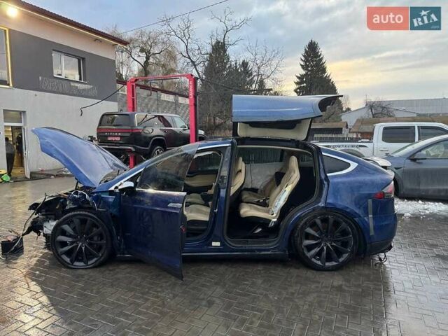 Синий Тесла Модель Х, объемом двигателя 0 л и пробегом 172 тыс. км за 9200 $, фото 22 на Automoto.ua