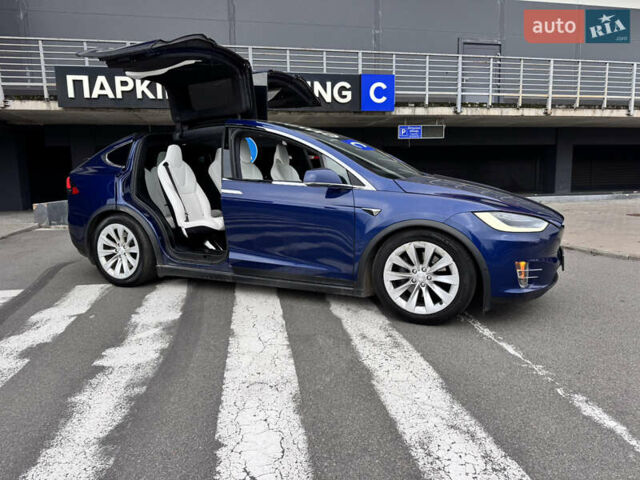Синий Тесла Модель Х, объемом двигателя 0 л и пробегом 114 тыс. км за 26500 $, фото 18 на Automoto.ua