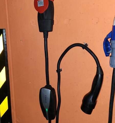 Синій Тесла Модель Х, об'ємом двигуна 0 л та пробігом 195 тис. км за 21500 $, фото 28 на Automoto.ua