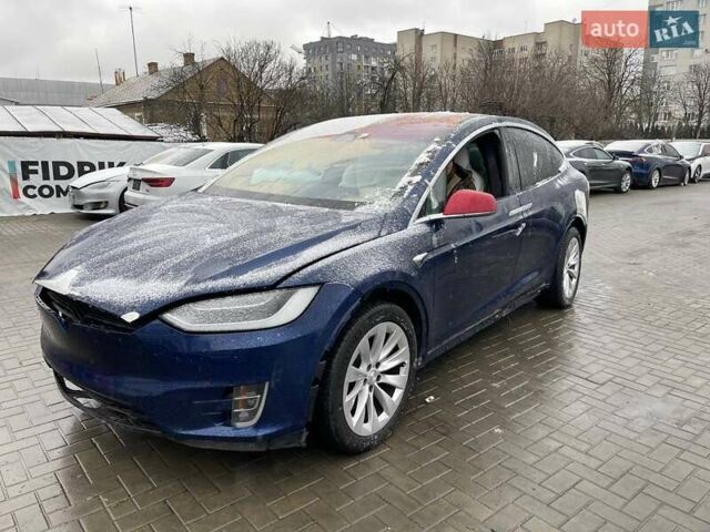 Синий Тесла Модель Х, объемом двигателя 0 л и пробегом 201 тыс. км за 16800 $, фото 1 на Automoto.ua