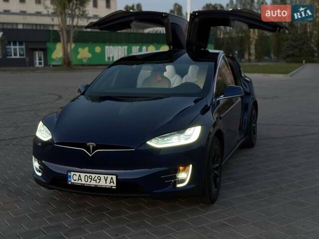 Синий Тесла Модель Х, объемом двигателя 0 л и пробегом 99 тыс. км за 23999 $, фото 8 на Automoto.ua