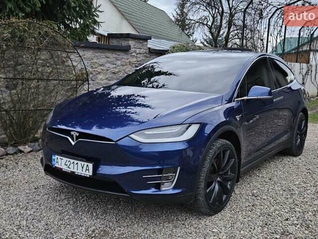 Синий Тесла Модель Х, объемом двигателя 0 л и пробегом 99 тыс. км за 27500 $, фото 6 на Automoto.ua
