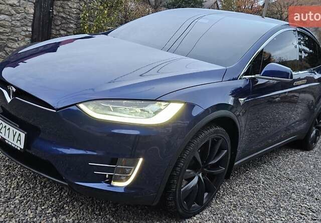 Синий Тесла Модель Х, объемом двигателя 0 л и пробегом 99 тыс. км за 27500 $, фото 19 на Automoto.ua