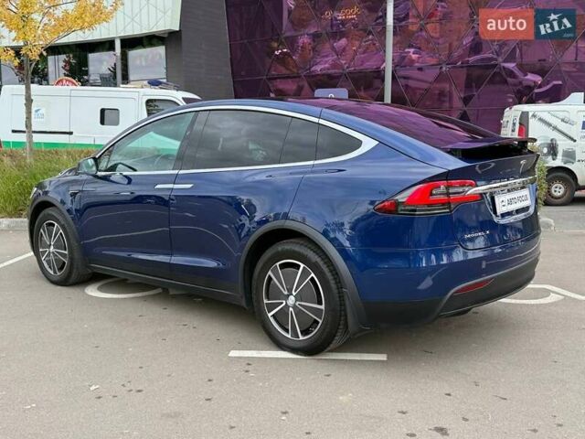 Синий Тесла Модель Х, объемом двигателя 0 л и пробегом 108 тыс. км за 20990 $, фото 3 на Automoto.ua