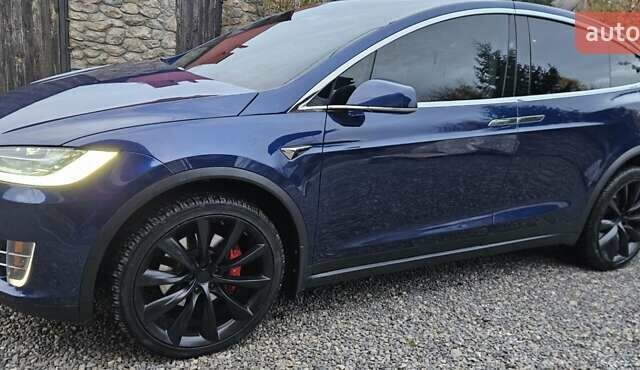 Синий Тесла Модель Х, объемом двигателя 0 л и пробегом 99 тыс. км за 27500 $, фото 18 на Automoto.ua