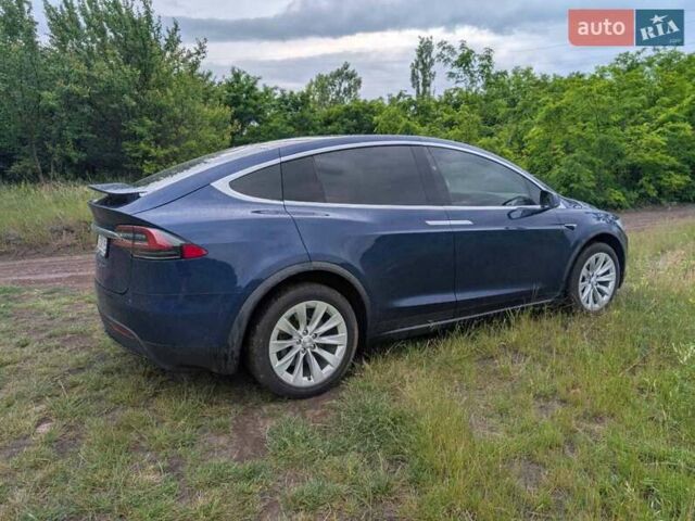 Синій Тесла Модель Х, об'ємом двигуна 0 л та пробігом 169 тис. км за 33700 $, фото 3 на Automoto.ua