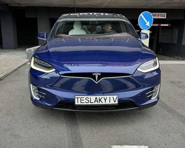 Синий Тесла Модель Х, объемом двигателя 0 л и пробегом 114 тыс. км за 26500 $, фото 10 на Automoto.ua