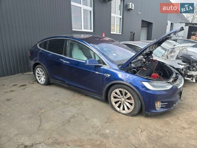 Синій Тесла Модель Х, об'ємом двигуна 0 л та пробігом 161 тис. км за 13900 $, фото 4 на Automoto.ua