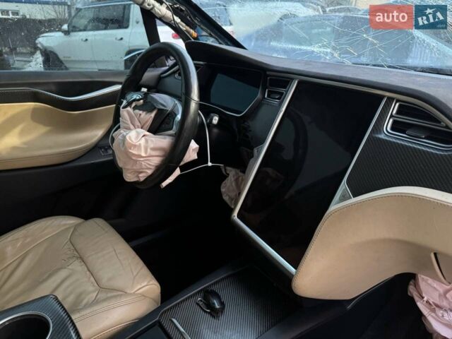 Синий Тесла Модель Х, объемом двигателя 0 л и пробегом 172 тыс. км за 9500 $, фото 25 на Automoto.ua