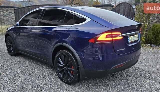 Синий Тесла Модель Х, объемом двигателя 0 л и пробегом 99 тыс. км за 27500 $, фото 12 на Automoto.ua