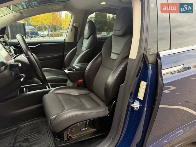 Синий Тесла Модель Х, объемом двигателя 0 л и пробегом 108 тыс. км за 20990 $, фото 6 на Automoto.ua