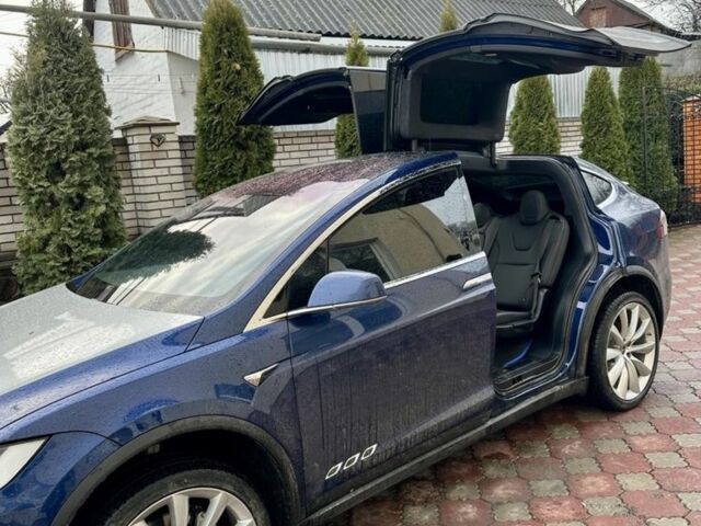 Синий Тесла Модель Х, объемом двигателя 0 л и пробегом 120 тыс. км за 30000 $, фото 6 на Automoto.ua