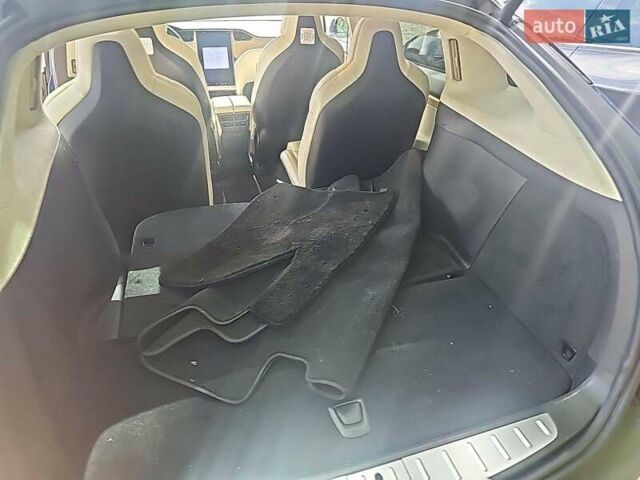 Тесла Модель Х 2018 у Києві на Automoto.ua Синій Тесла Модель Х, об'ємом двигуна 0 л та пробігом 156 тис. км за 28000 $, фото 11 на Automoto.ua