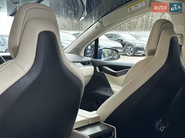 Синій Тесла Модель Х, об'ємом двигуна 0 л та пробігом 105 тис. км за 29999 $, фото 17 на Automoto.ua