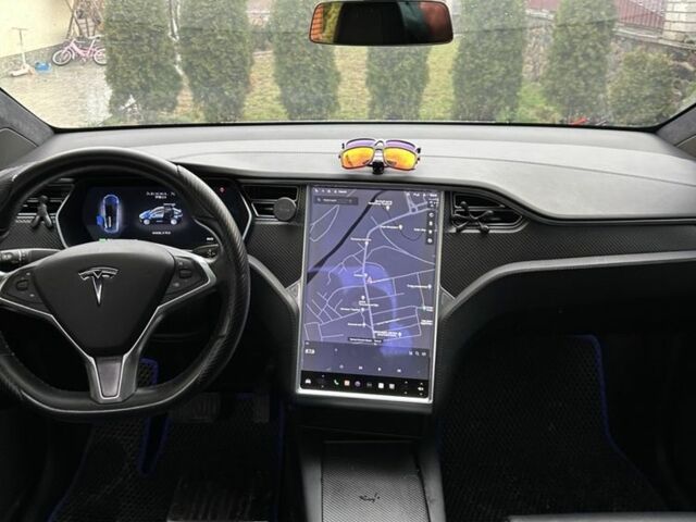 Синий Тесла Модель Х, объемом двигателя 0 л и пробегом 120 тыс. км за 30000 $, фото 5 на Automoto.ua