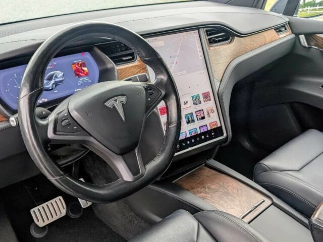 Синий Тесла Модель Х, объемом двигателя 0 л и пробегом 41 тыс. км за 14100 $, фото 8 на Automoto.ua