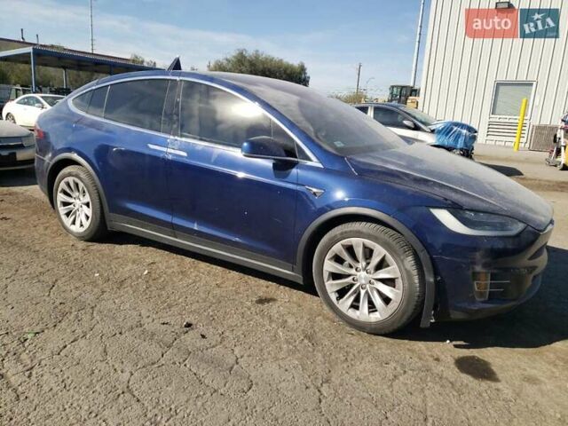 Синий Тесла Модель Х, объемом двигателя 0 л и пробегом 30 тыс. км за 11200 $, фото 3 на Automoto.ua