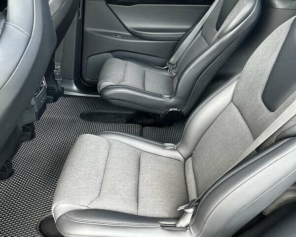 Синий Тесла Модель Х, объемом двигателя 0 л и пробегом 103 тыс. км за 32500 $, фото 12 на Automoto.ua