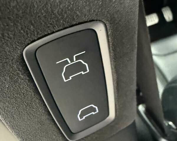 Тесла Модель Х 2019 в Киеве на Automoto.ua Синий Тесла Модель Х, объемом двигателя 0 л и пробегом 65 тыс. км за 55333 $, фото 5 на Automoto.ua
