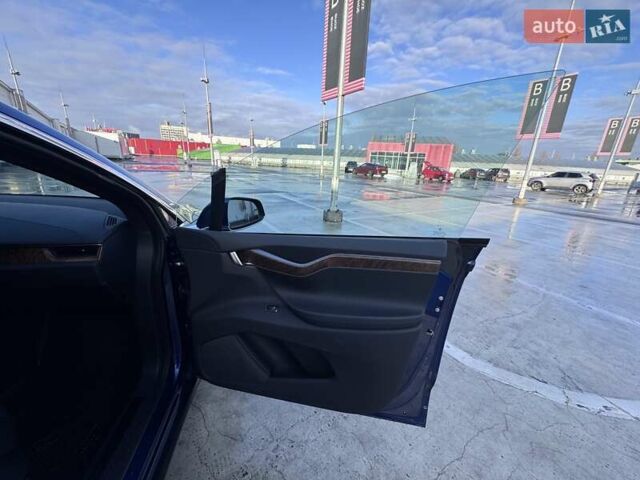 Синий Тесла Модель Х, объемом двигателя 0 л и пробегом 66 тыс. км за 34500 $, фото 59 на Automoto.ua