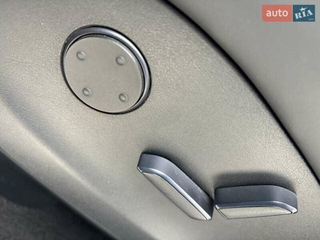 Синий Тесла Модель Х, объемом двигателя 0 л и пробегом 65 тыс. км за 49944 $, фото 41 на Automoto.ua