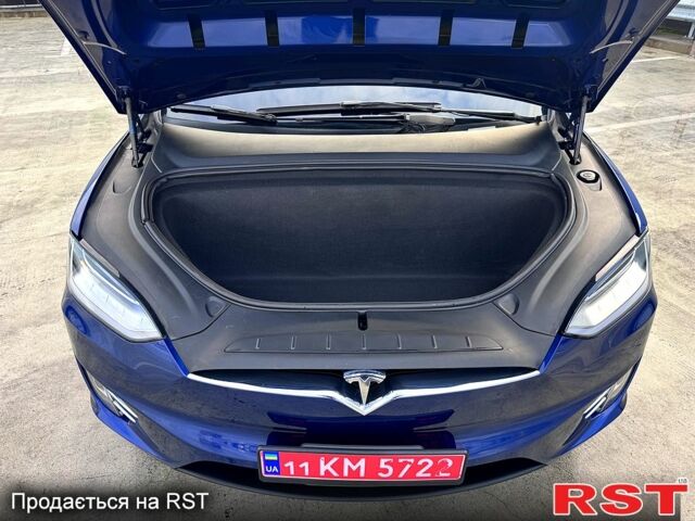 Синий Тесла Модель Х, объемом двигателя 100 л и пробегом 66 тыс. км за 34500 $, фото 11 на Automoto.ua