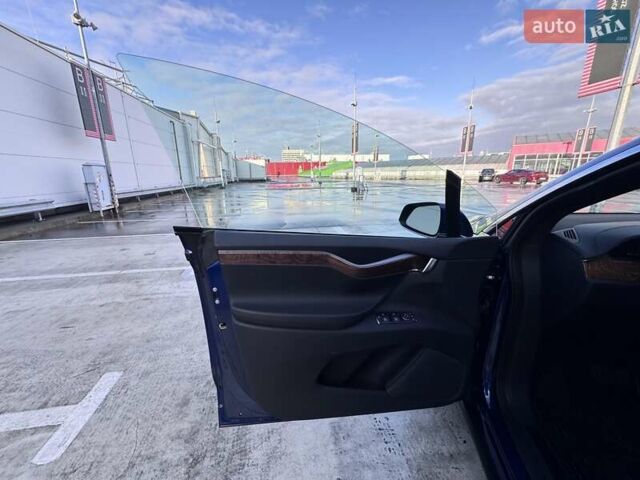 Синий Тесла Модель Х, объемом двигателя 0 л и пробегом 66 тыс. км за 34500 $, фото 56 на Automoto.ua