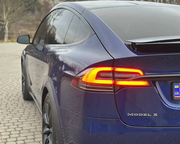 Синій Тесла Модель Х, об'ємом двигуна 0 л та пробігом 72 тис. км за 25500 $, фото 6 на Automoto.ua