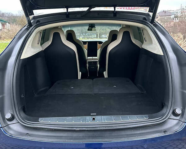 Синій Тесла Модель Х, об'ємом двигуна 0 л та пробігом 72 тис. км за 25500 $, фото 18 на Automoto.ua