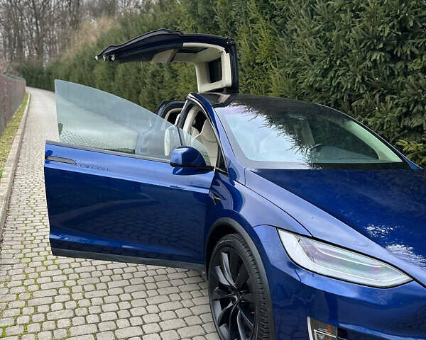 Синій Тесла Модель Х, об'ємом двигуна 0 л та пробігом 72 тис. км за 25500 $, фото 8 на Automoto.ua