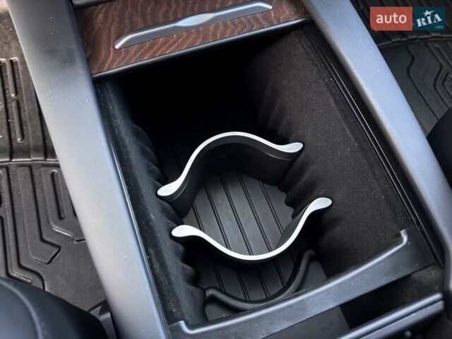 Синий Тесла Модель Х, объемом двигателя 0 л и пробегом 66 тыс. км за 34500 $, фото 44 на Automoto.ua