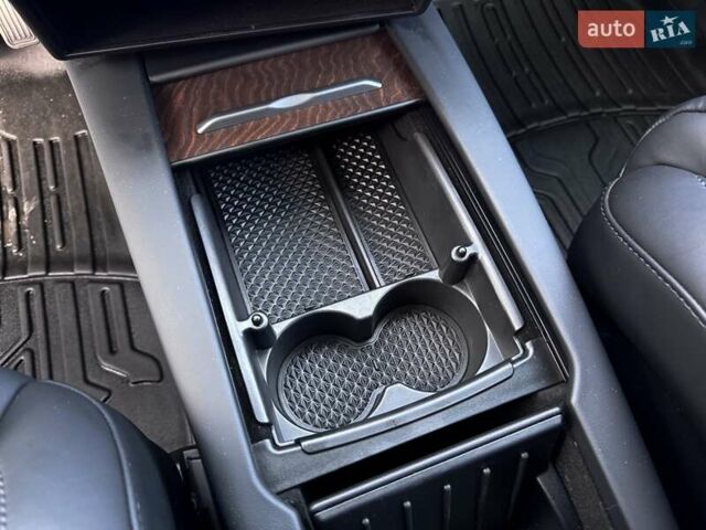 Синий Тесла Модель Х, объемом двигателя 0 л и пробегом 66 тыс. км за 34500 $, фото 45 на Automoto.ua