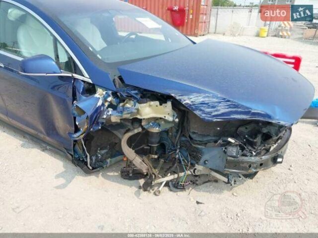 Тесла Модель Х 2019 в Киеве на Automoto.ua Синий Тесла Модель Х, объемом двигателя 0 л и пробегом 108 тыс. км за 17900 $, фото 2 на Automoto.ua