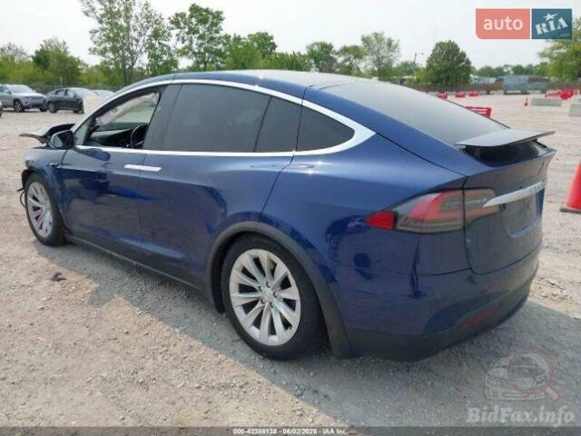 Тесла Модель Х 2019 в Киеве на Automoto.ua Синий Тесла Модель Х, объемом двигателя 0 л и пробегом 108 тыс. км за 17900 $, фото 5 на Automoto.ua